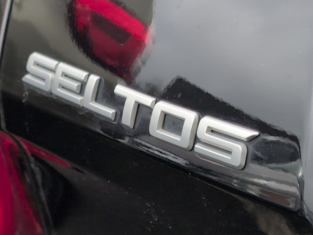 Thumbnail: 2023 Kia Seltos - 26