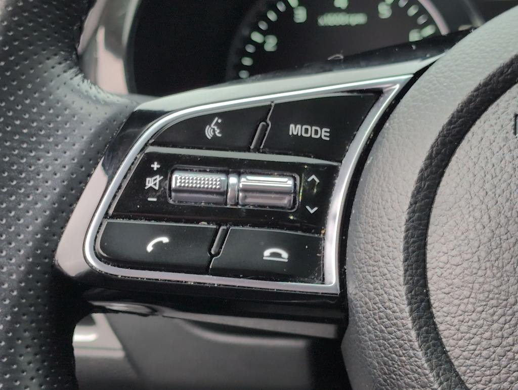 Thumbnail: 2023 Kia Seltos - 30