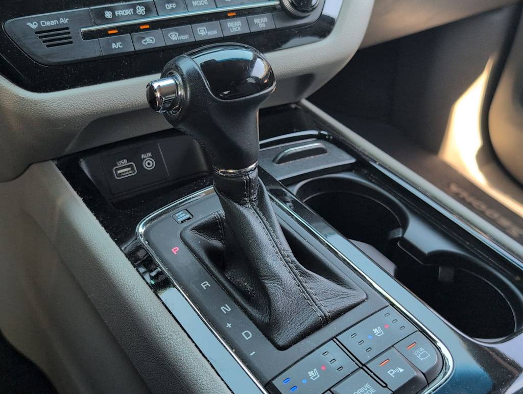 Thumbnail: 2016 Kia Sedona - 35