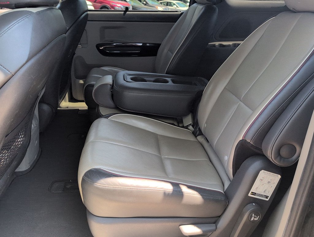 Thumbnail: 2016 Kia Sedona - 27