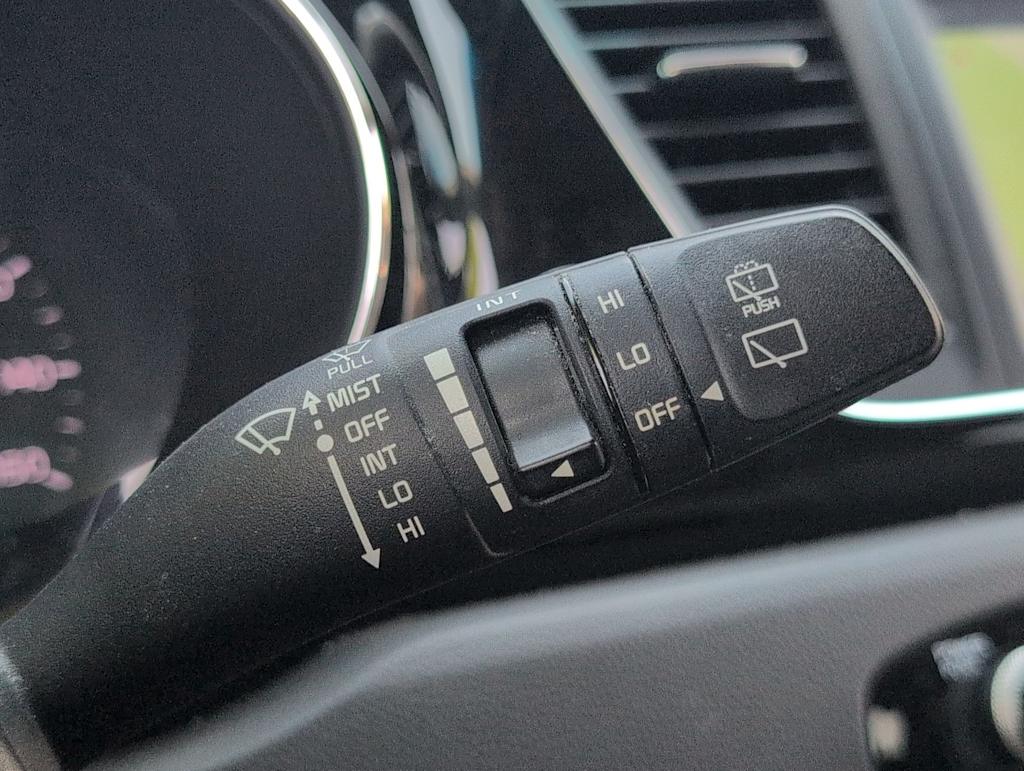 Thumbnail: 2016 Kia Sedona - 15