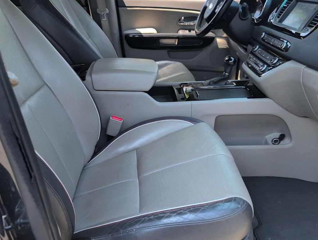 Thumbnail: 2016 Kia Sedona - 11