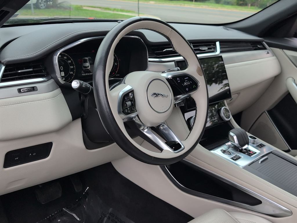 Thumbnail: 2025 Jaguar F-Pace - 2