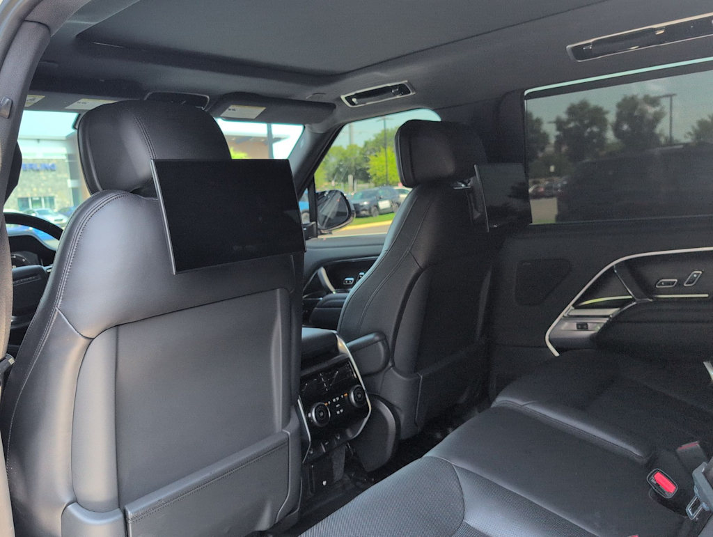 Thumbnail: 2024 Land Rover Range Rover - 12