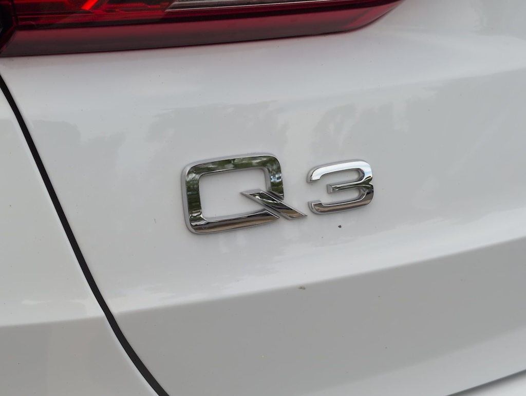 Thumbnail: 2025 Audi Q3 - 25