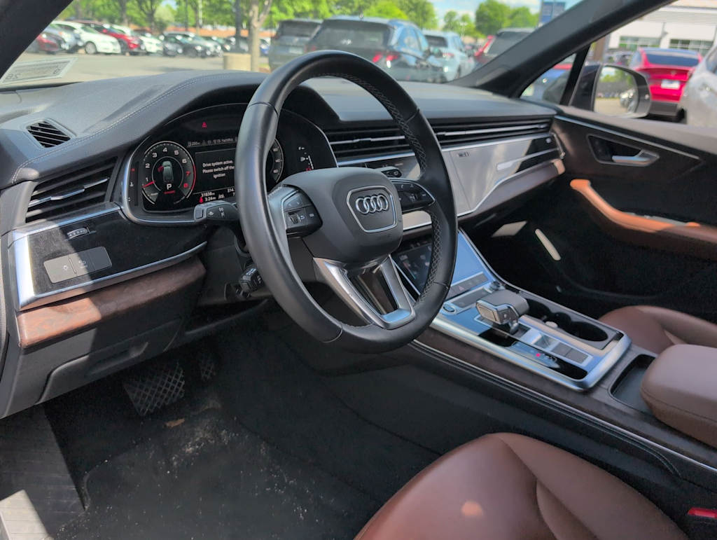 Thumbnail: 2025 Audi Q7 - 2