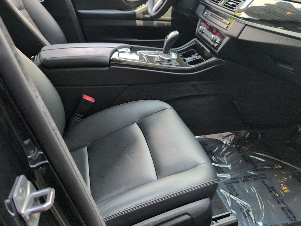 Thumbnail: 2016 BMW 5 Series - 28