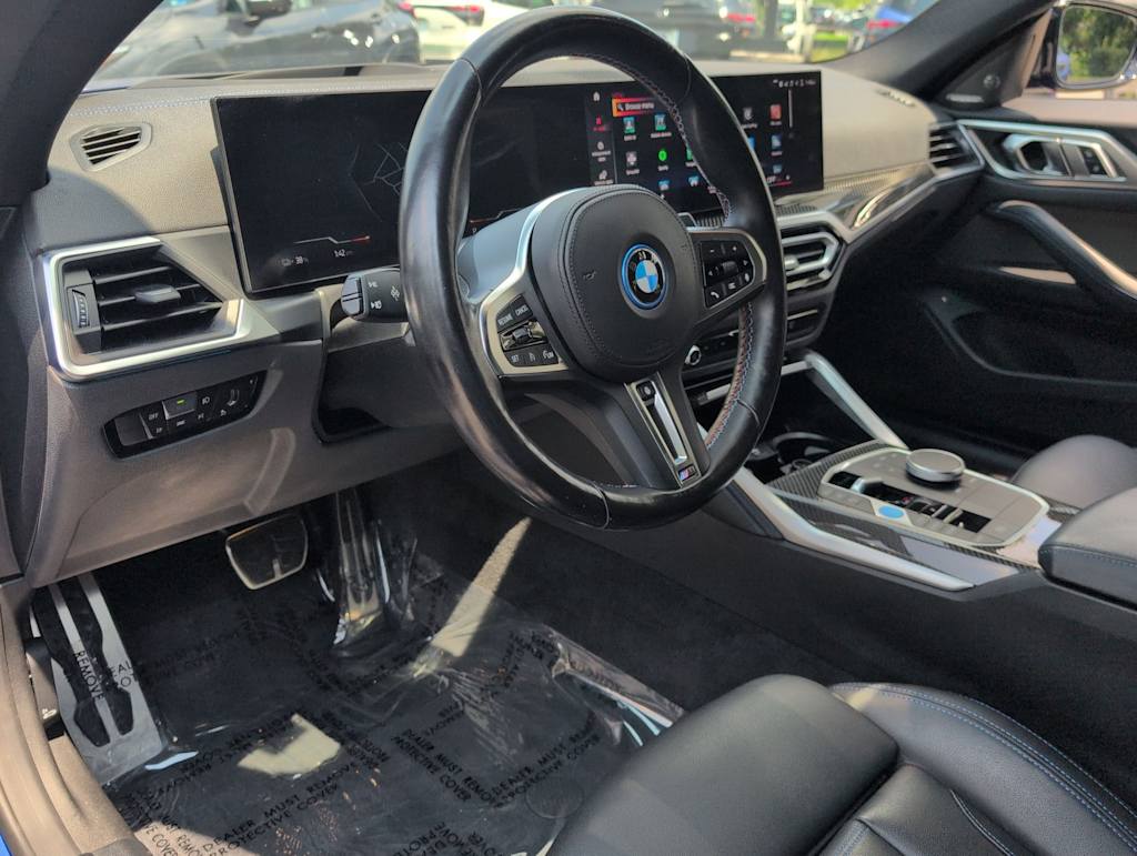 Thumbnail: 2023 BMW i4 - 2