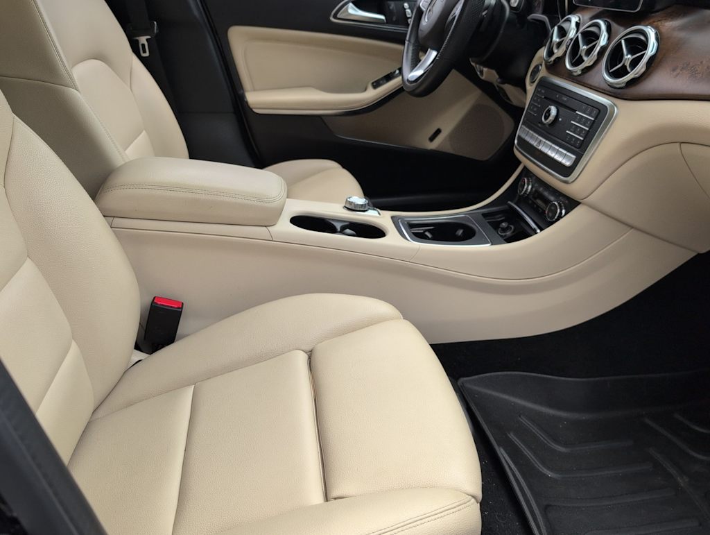 Thumbnail: 2020 Mercedes-Benz GLA - 11