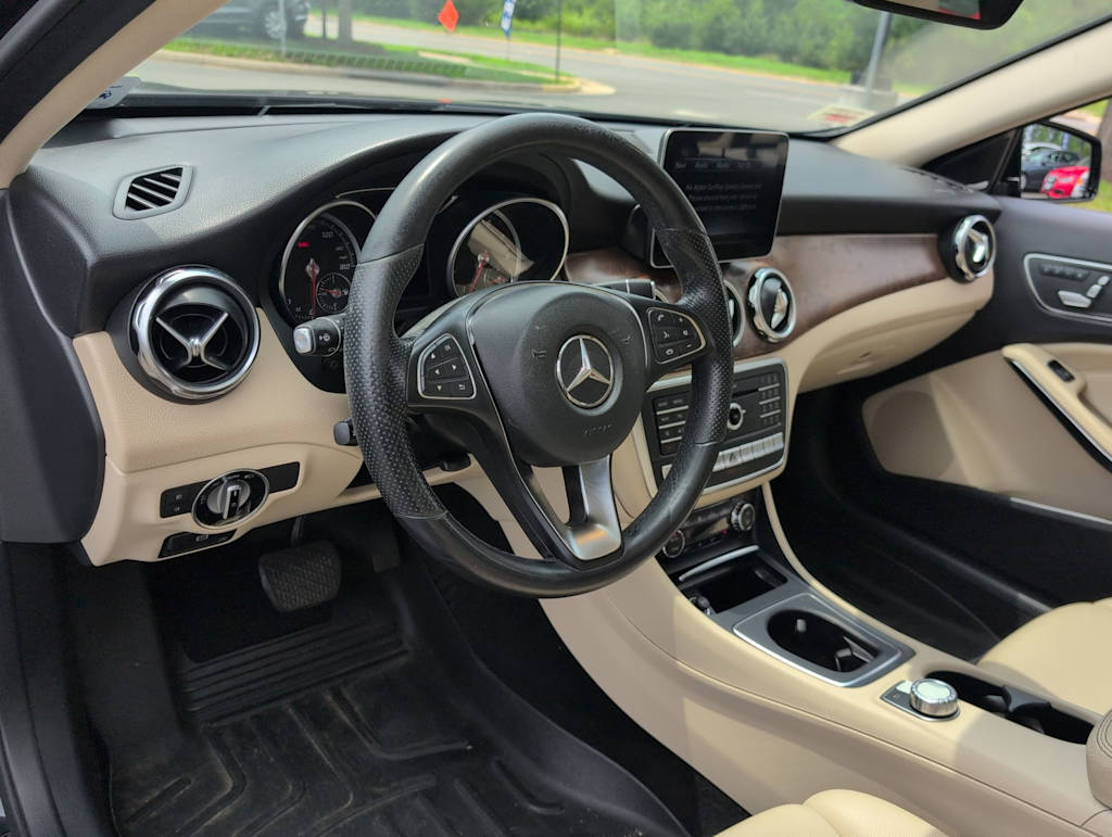 Thumbnail: 2020 Mercedes-Benz GLA - 2