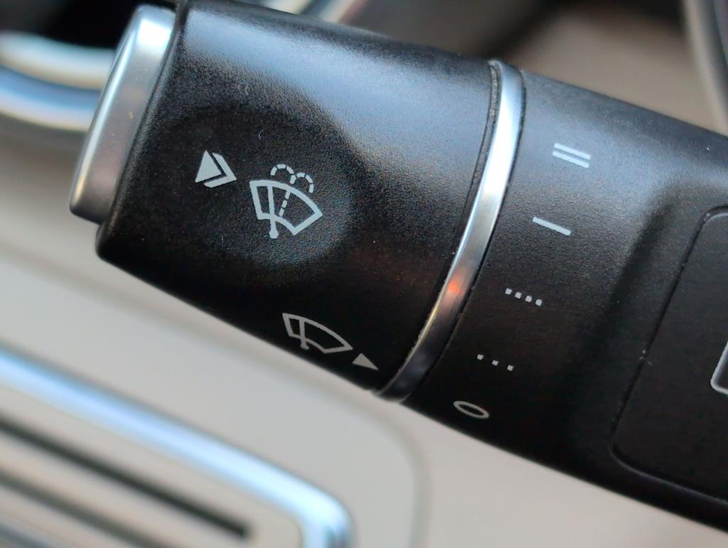 Thumbnail: 2018 Mercedes-Benz C-Class - 30