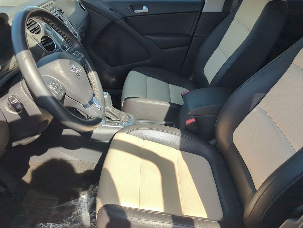 Thumbnail: 2016 Volkswagen Tiguan - 11