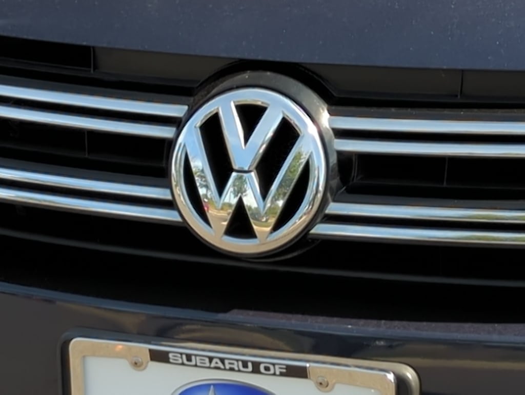 Thumbnail: 2016 Volkswagen Tiguan - 7