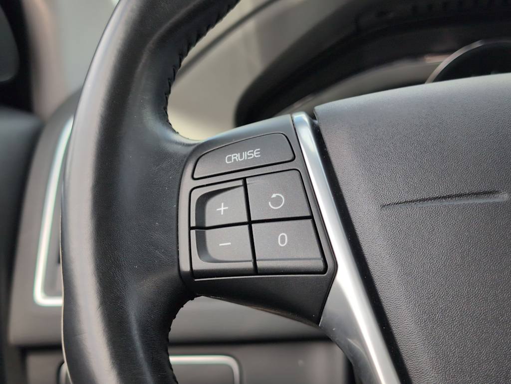 Thumbnail: 2015 Volvo XC60 - 29