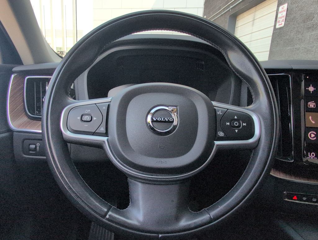 Thumbnail: 2021 Volvo XC60 - 13