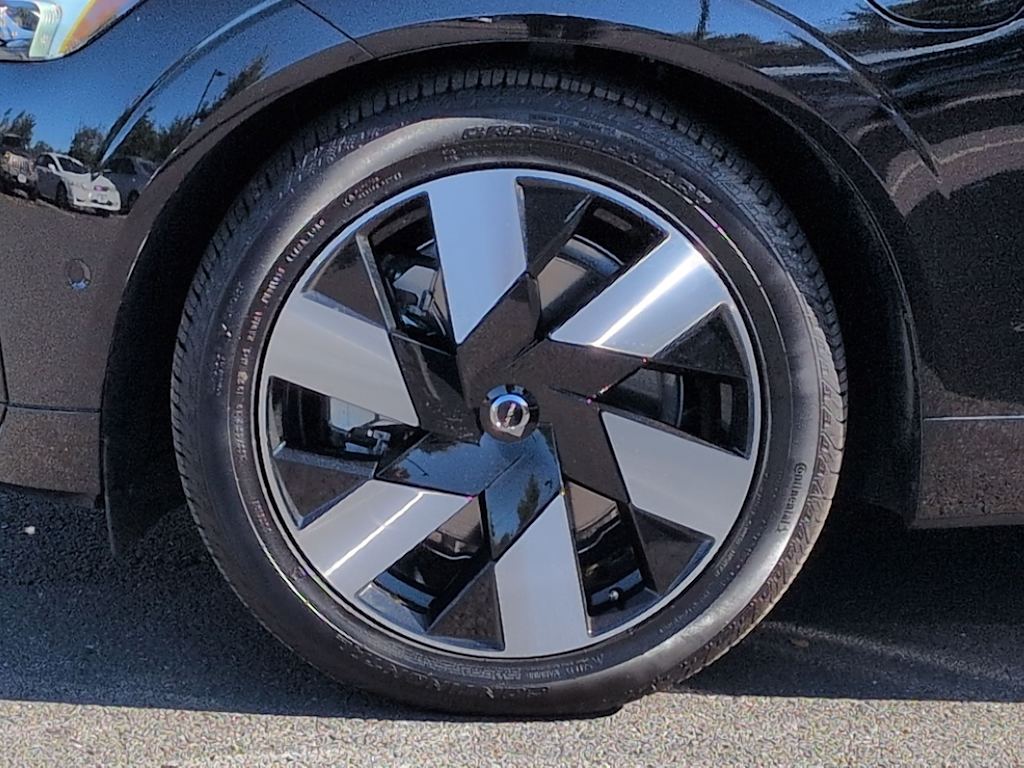 Thumbnail: 2025 Volvo XC60 - 8