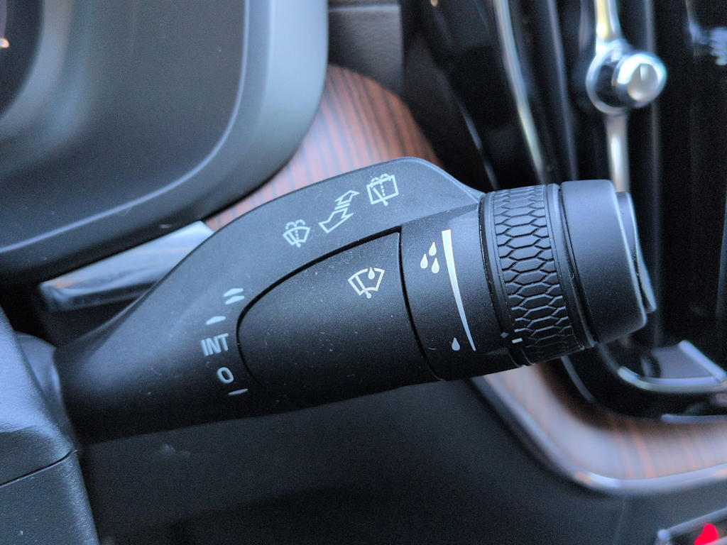 Thumbnail: 2025 Volvo XC60 - 31