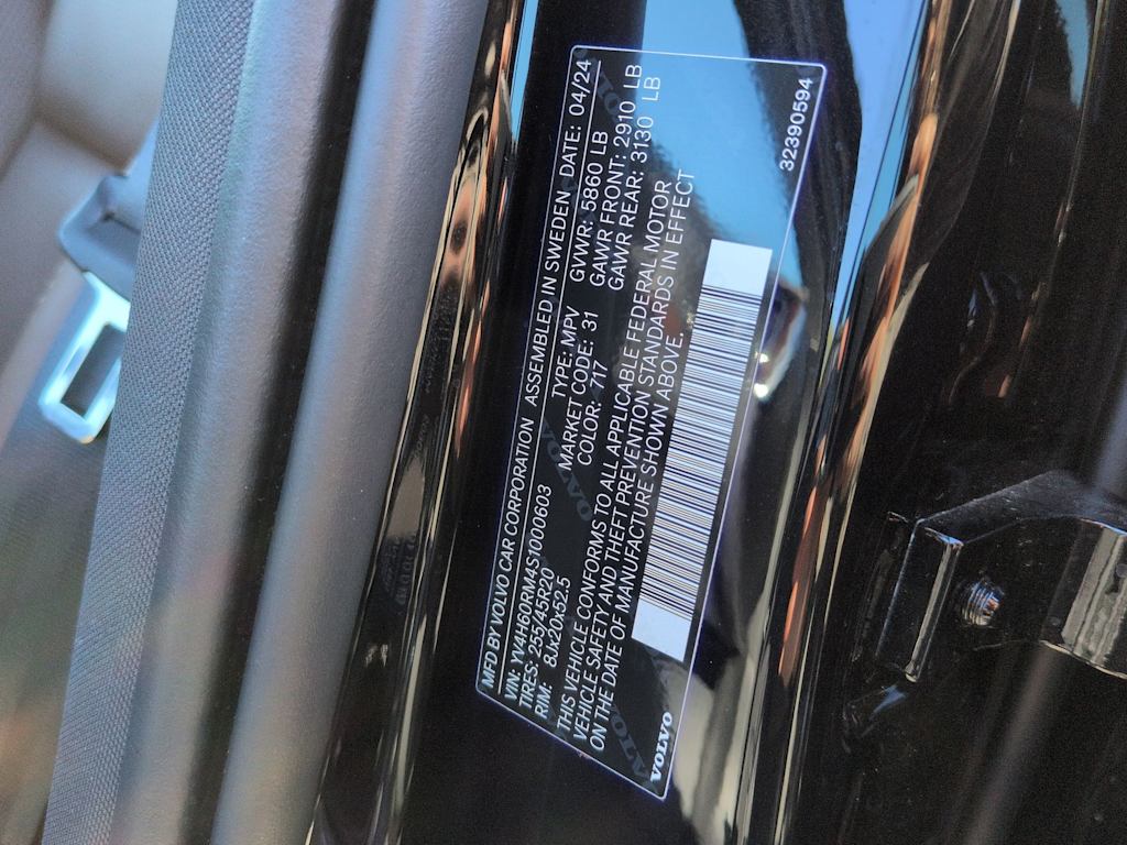 Thumbnail: 2025 Volvo XC60 - 18