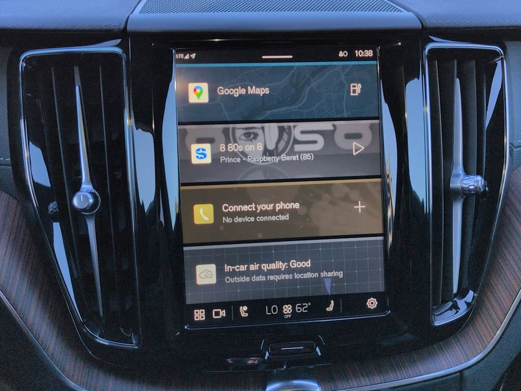 Thumbnail: 2025 Volvo XC60 - 14