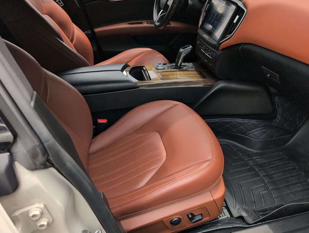 Thumbnail: 2019 Maserati Ghibli - 10