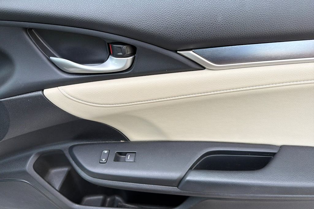 Thumbnail: 2017 Honda Civic - 23
