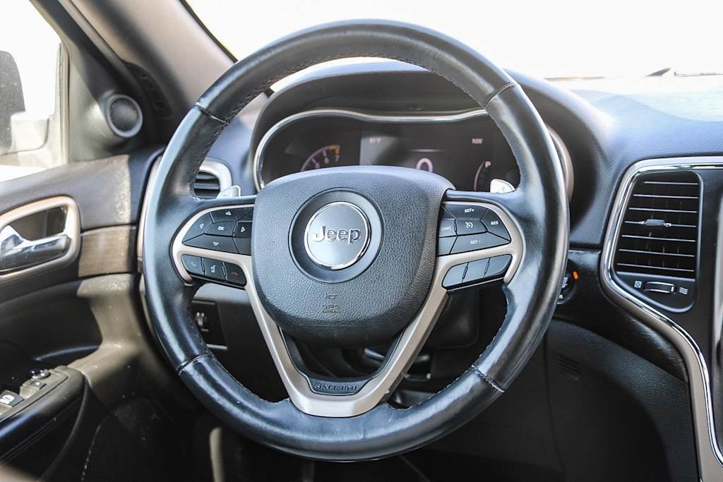 Thumbnail: 2017 Jeep Grand Cherokee - 12