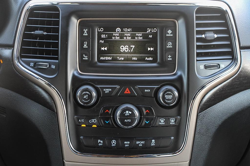 Thumbnail: 2017 Jeep Grand Cherokee - 13