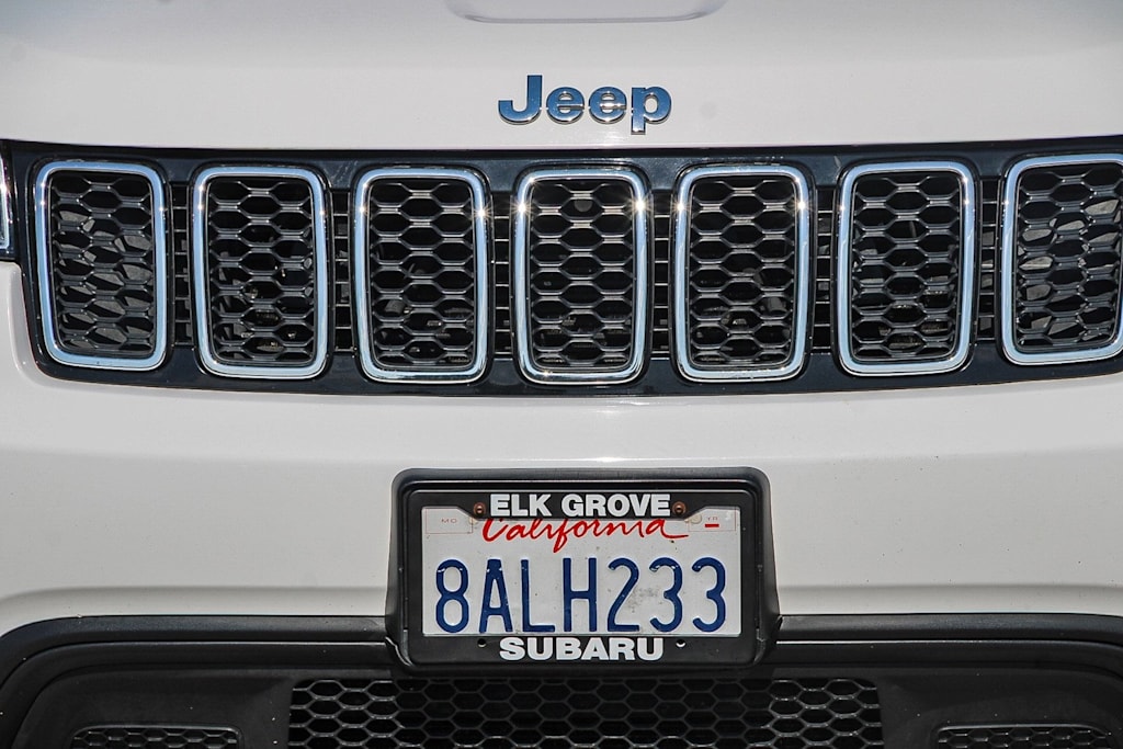 Thumbnail: 2017 Jeep Grand Cherokee - 5