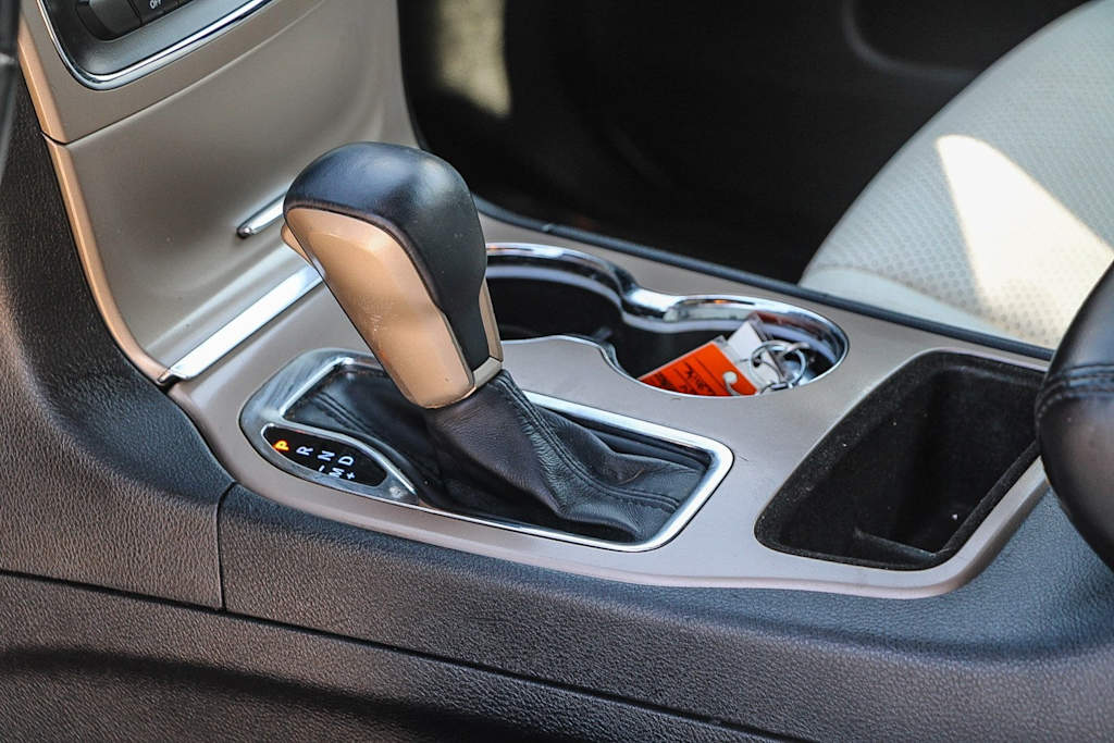 Thumbnail: 2017 Jeep Grand Cherokee - 14