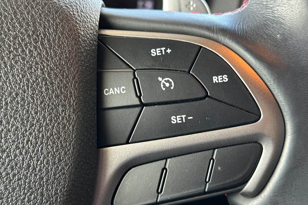 Thumbnail: 2017 Jeep Grand Cherokee - 30