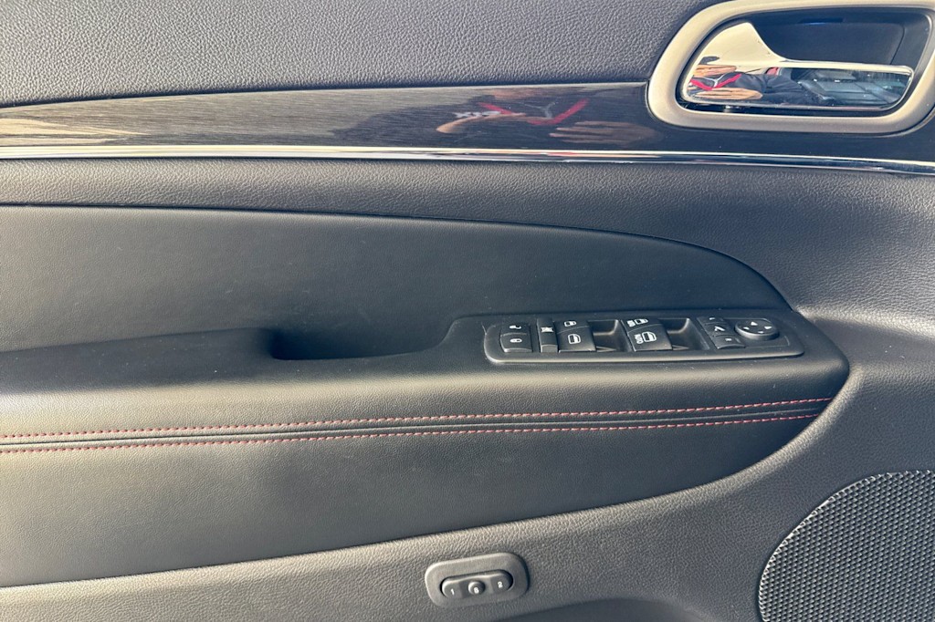 Thumbnail: 2017 Jeep Grand Cherokee - 20