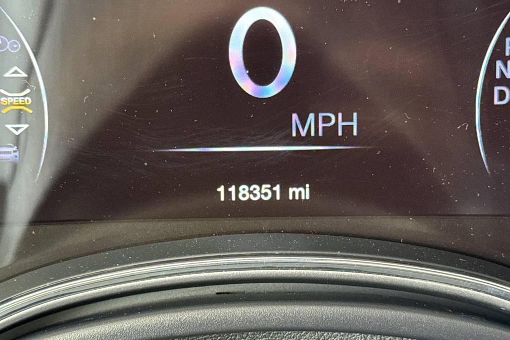 Thumbnail: 2017 Jeep Grand Cherokee - 31