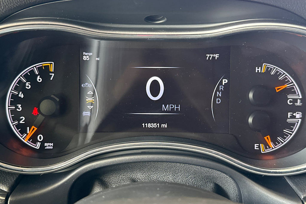 Thumbnail: 2017 Jeep Grand Cherokee - 14