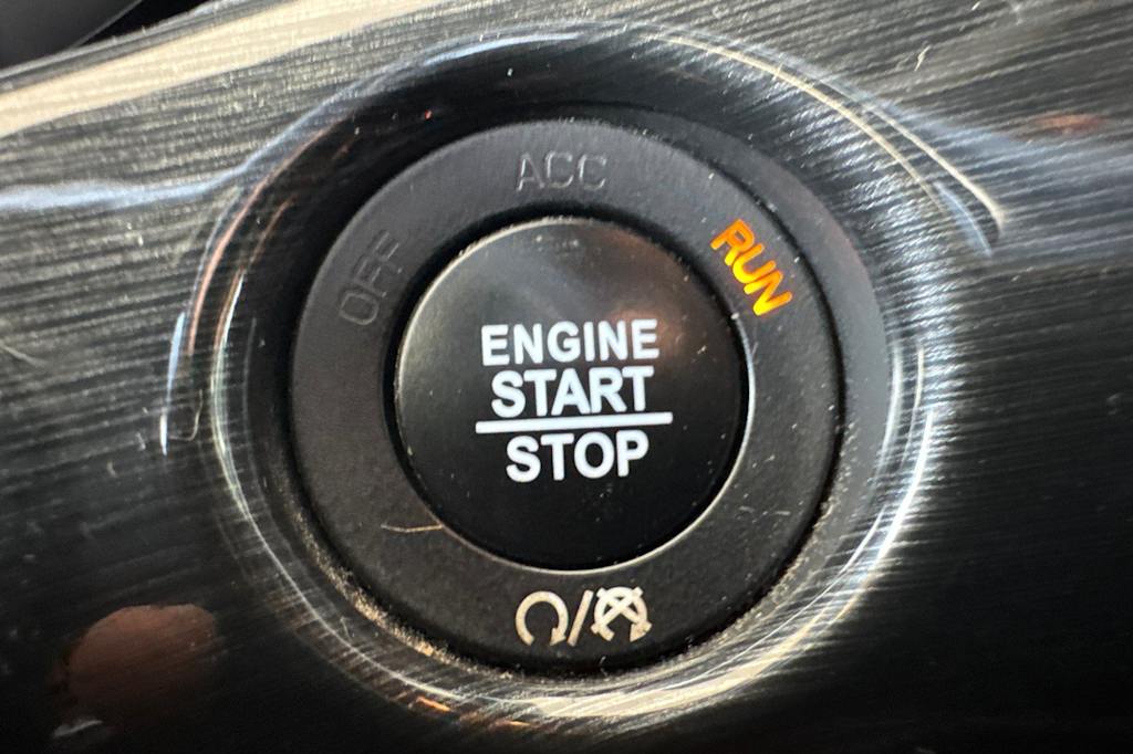 Thumbnail: 2017 Jeep Grand Cherokee - 27