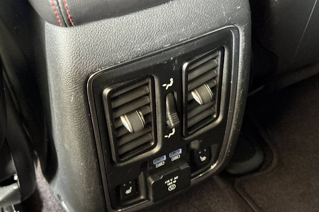 Thumbnail: 2017 Jeep Grand Cherokee - 22