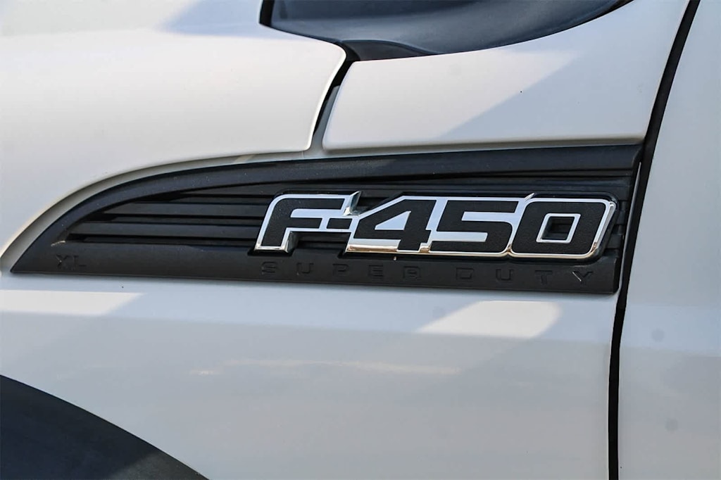 Thumbnail: 2015 Ford F-450 - 4