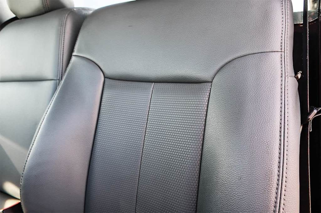 Thumbnail: 2015 Ford F-450 - 6