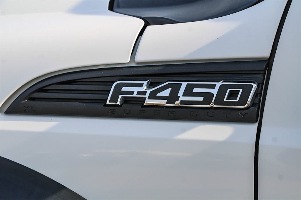 Thumbnail: 2015 Ford F-450 - 4