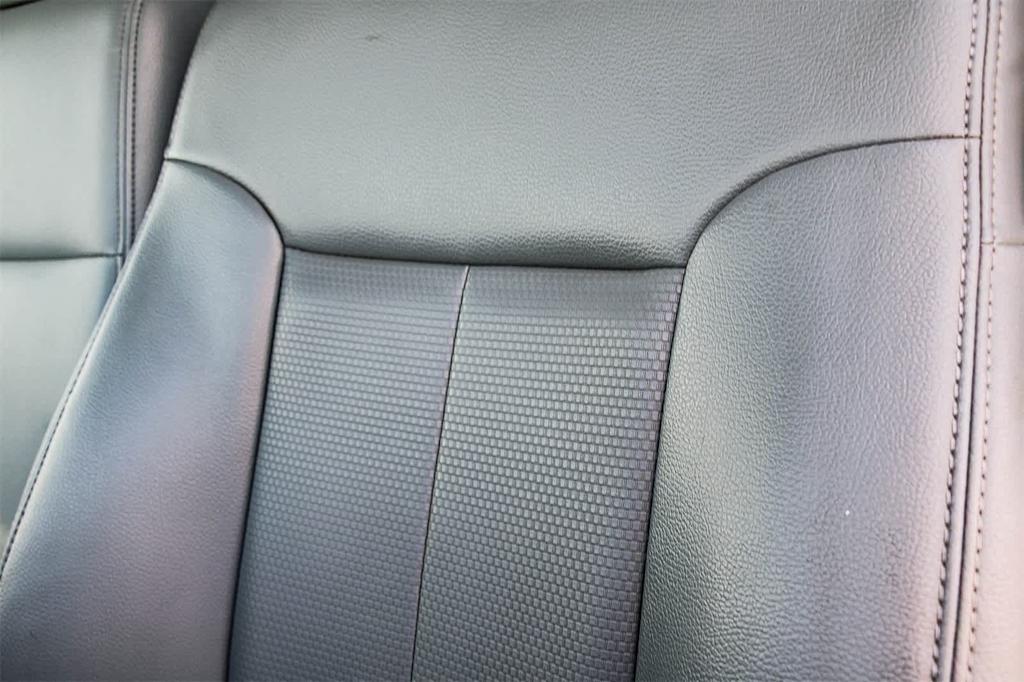 Thumbnail: 2015 Ford F-450 - 16