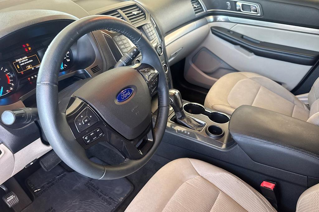 Thumbnail: 2018 Ford Explorer - 9