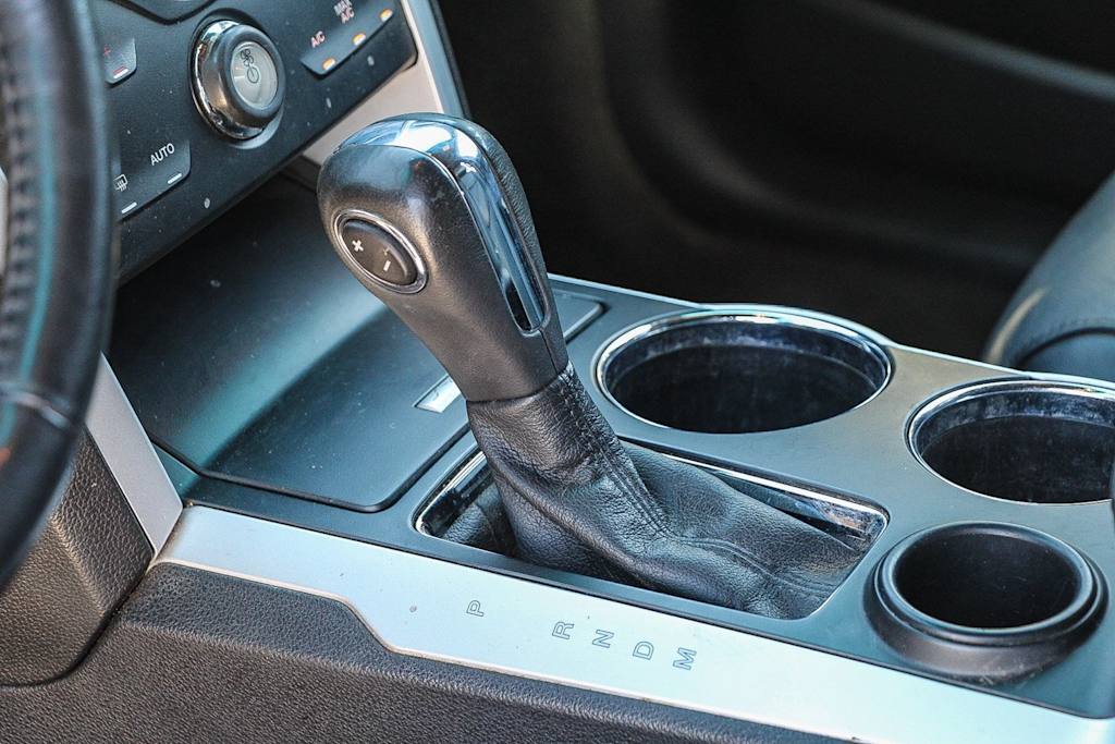 Thumbnail: 2013 Ford Explorer - 15