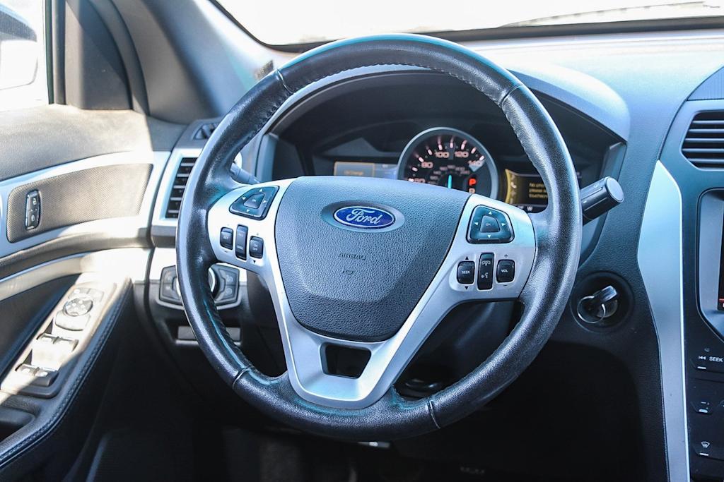 Thumbnail: 2013 Ford Explorer - 13