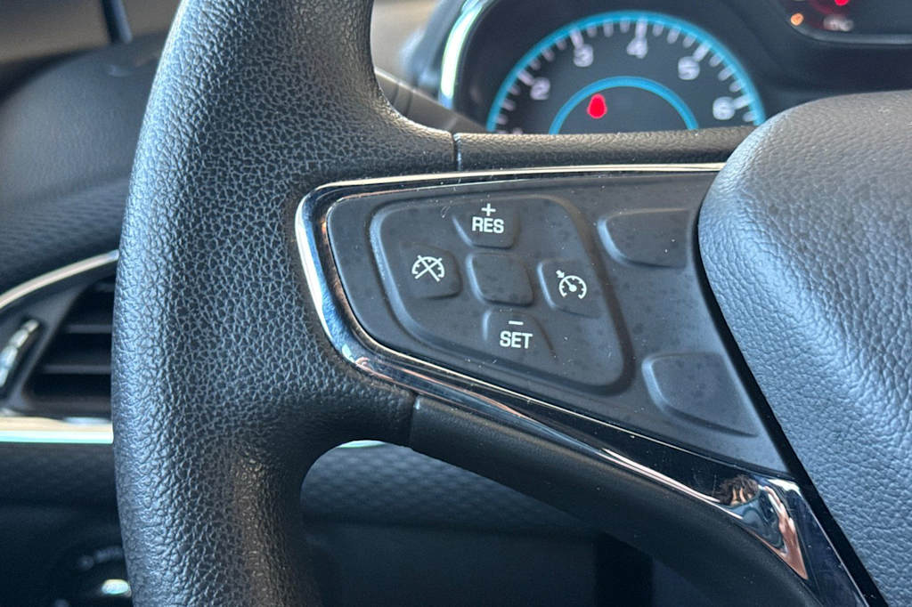 Thumbnail: 2017 Chevrolet Cruze - 27