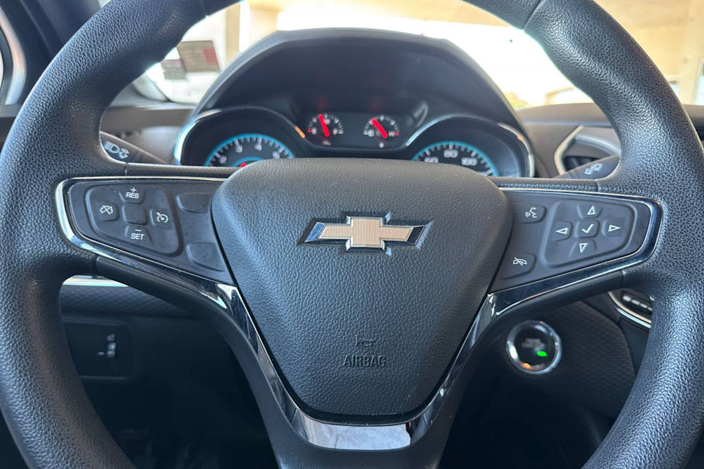 Thumbnail: 2017 Chevrolet Cruze - 26