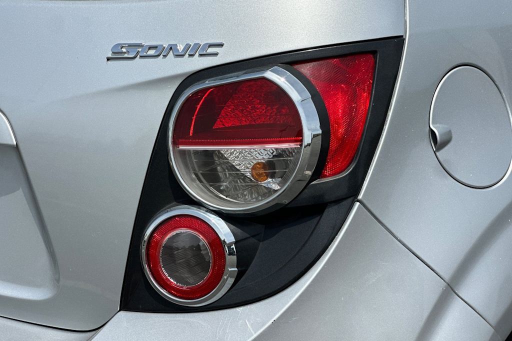Thumbnail: 2015 Chevrolet Sonic - 27