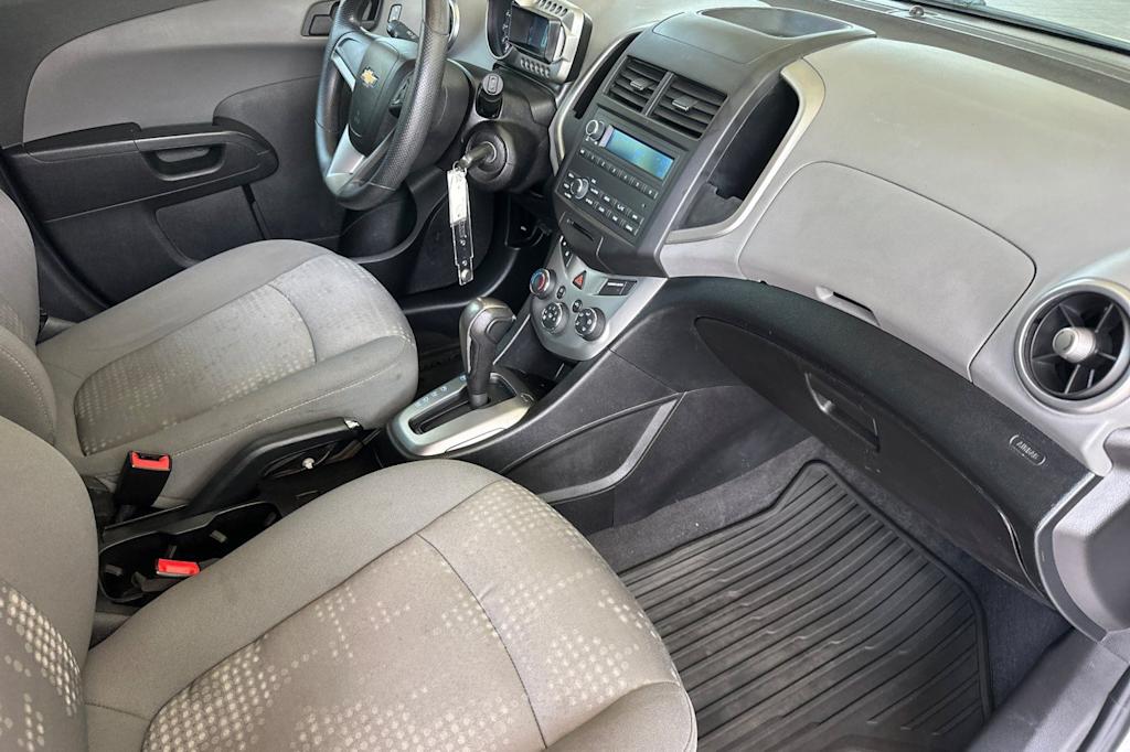 Thumbnail: 2015 Chevrolet Sonic - 8