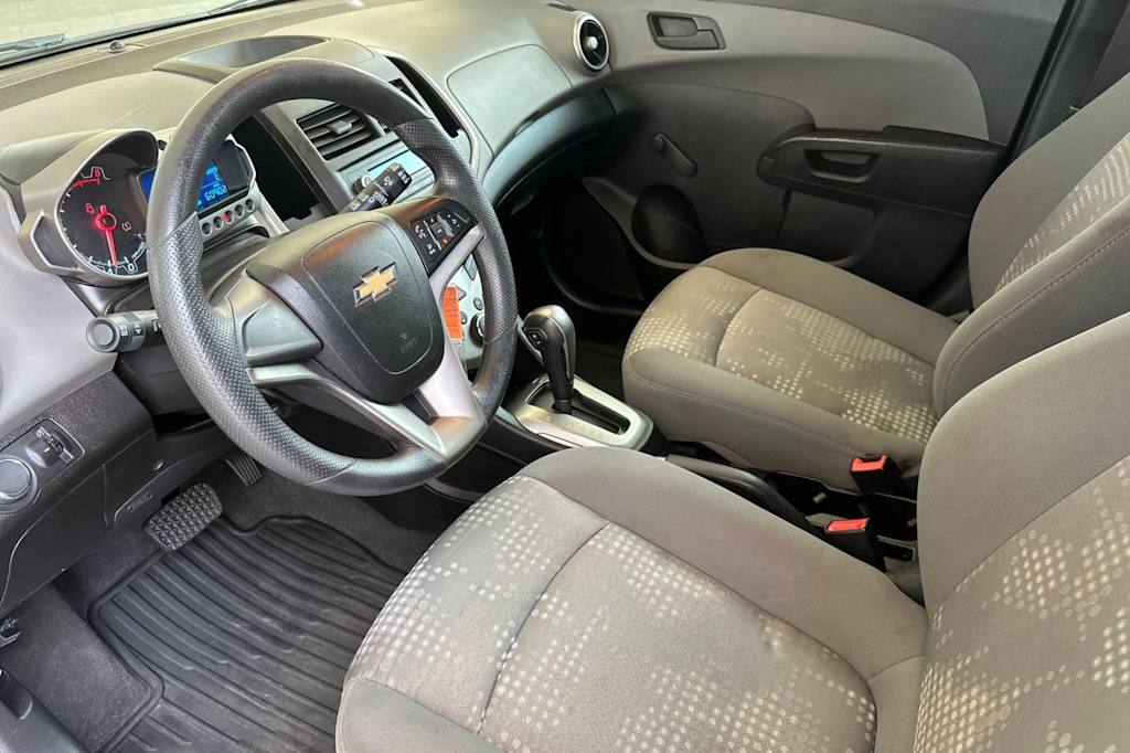 Thumbnail: 2015 Chevrolet Sonic - 9