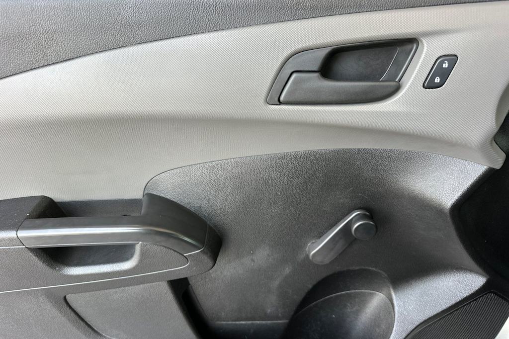 Thumbnail: 2015 Chevrolet Sonic - 21
