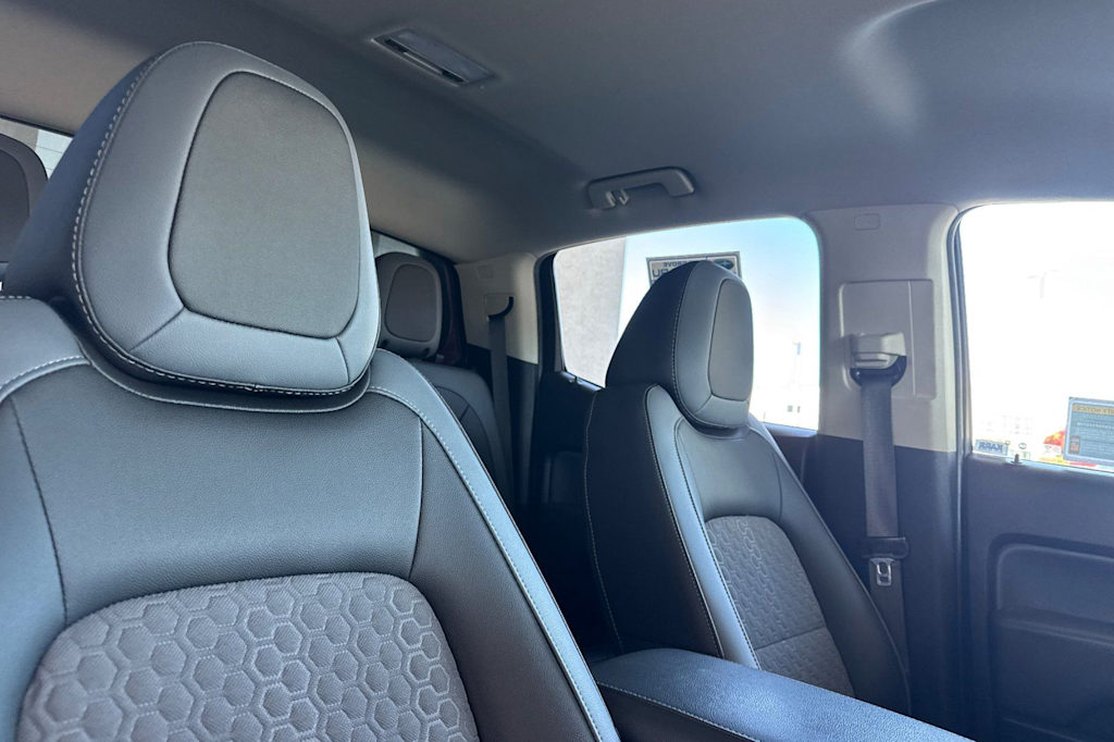 Thumbnail: 2020 Chevrolet Colorado - 9