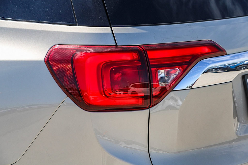 Thumbnail: 2017 GMC Acadia - 22